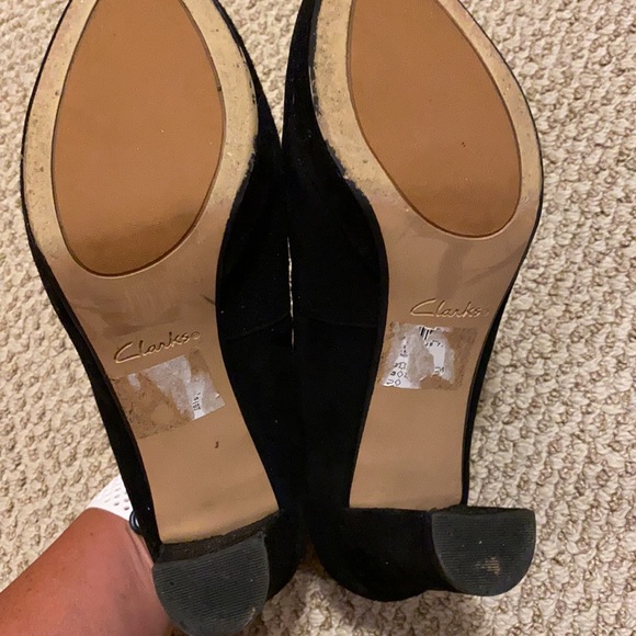Clarks Heels - Picture 3 of 6